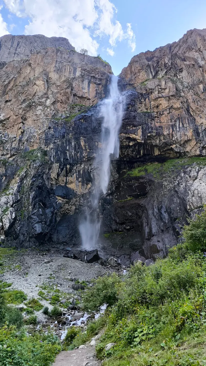 Ущелье и водопад Белогорка (Сокулук)