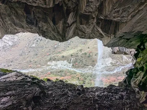 Ущелье и водопад Белогорка (Сокулук)